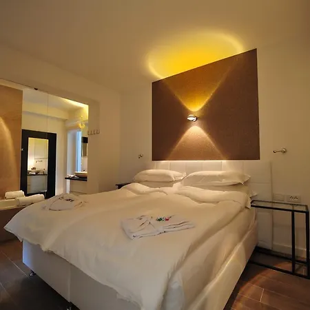 Zeno 4* San Zeno di Montagna