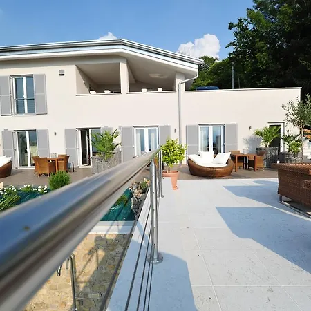 Zeno 4* San Zeno di Montagna