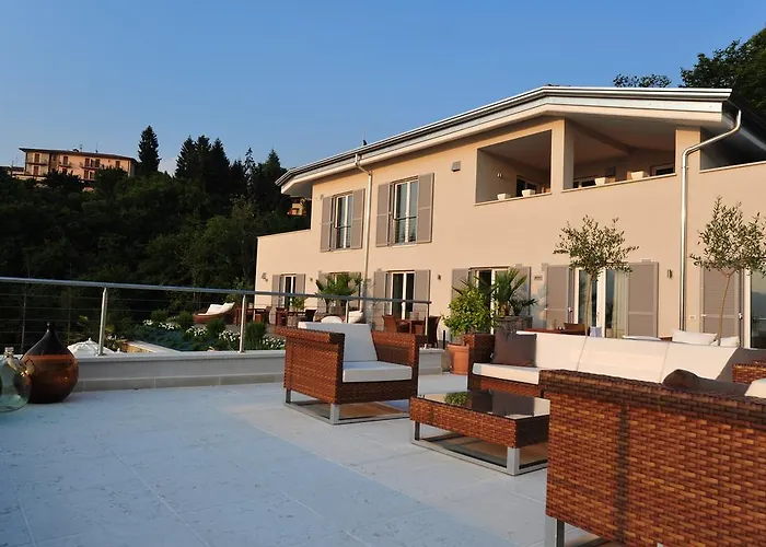 Zeno לינה וארוחת בוקר סן זנו די מונטניה