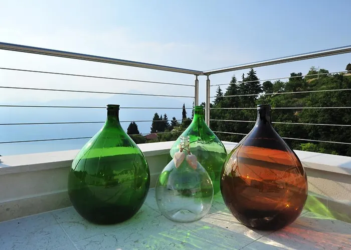 Zeno לינה וארוחת בוקר 4*