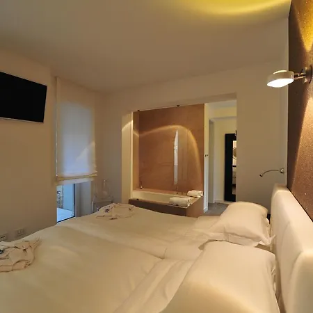 B&B Zeno 산 제노 디 몬타냐